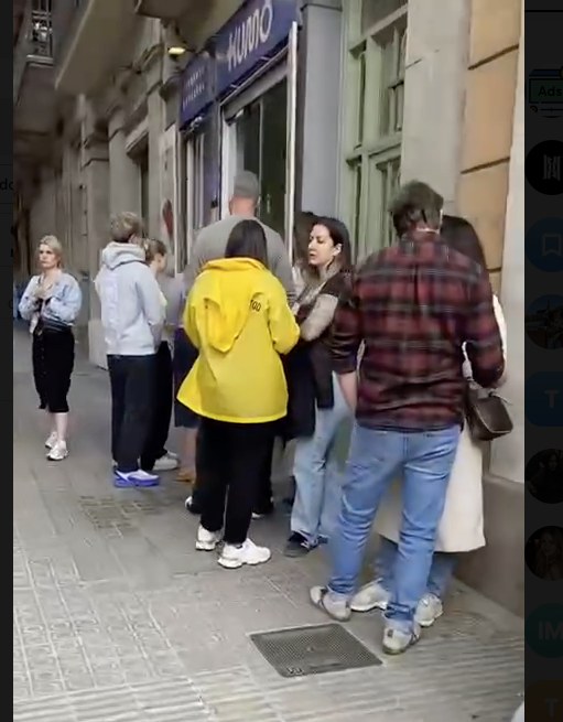 The queue outside KUMO
